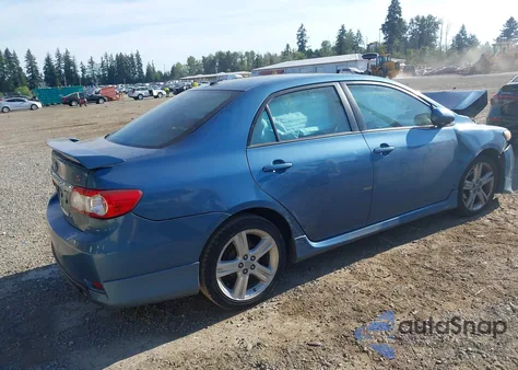 2013 Toyota Corolla S z USA, uszkodzony, nr VIN 5YFBU4EE3DP132612